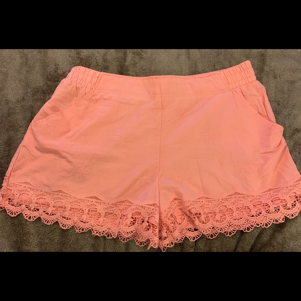 NWOT Xhilaration XXL blush fabric shorts w/ lace